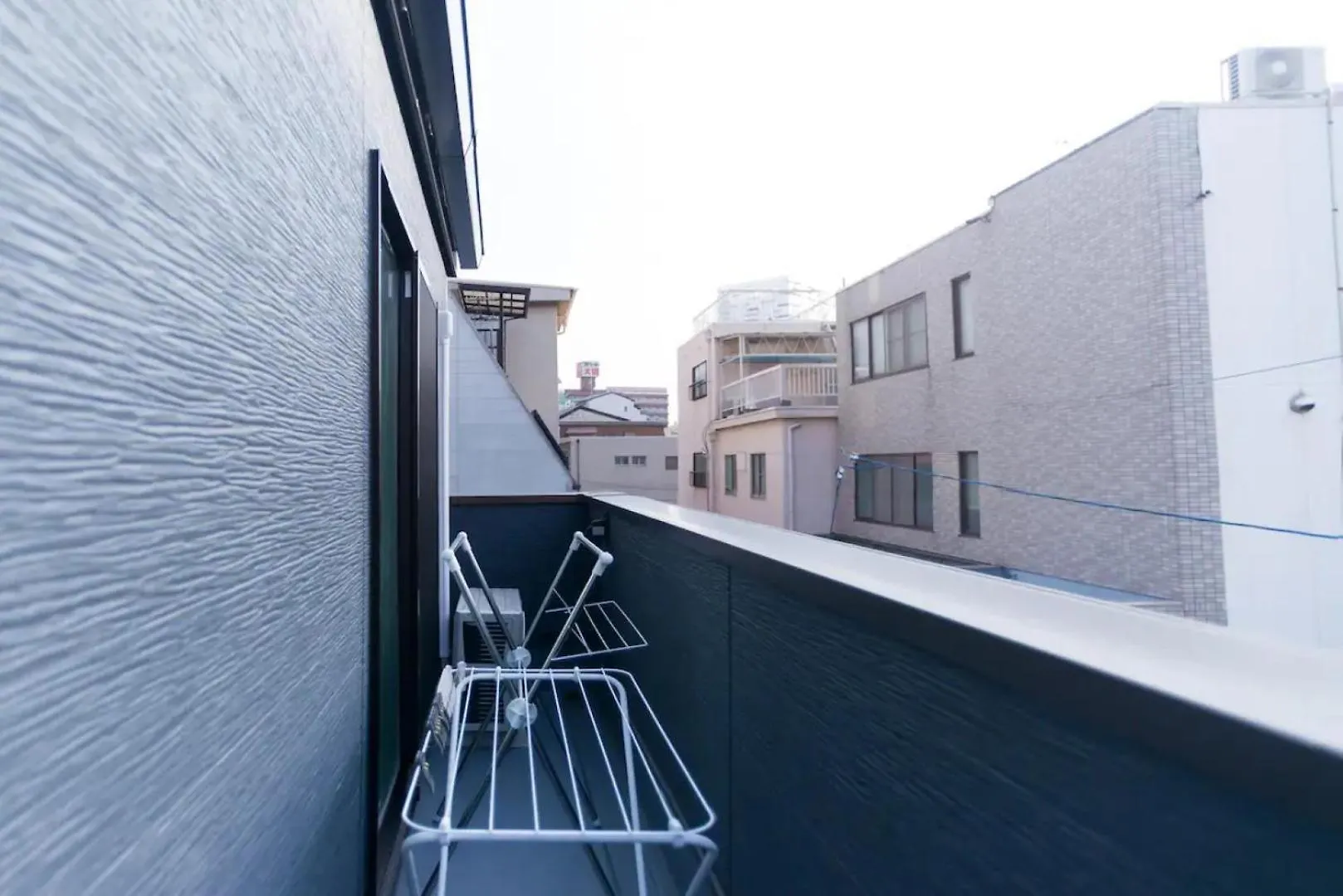 Exhibit House Osaka Shinsekai Apartment
